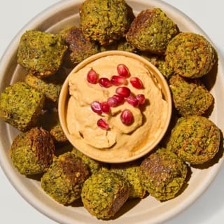 30 Falafel + Hummus